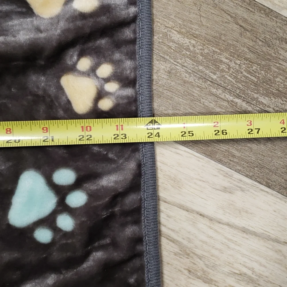 Paw Print blanket